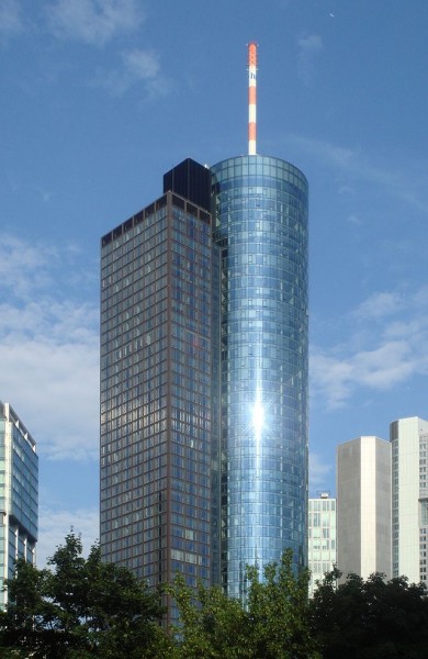 640px-Maintower_frankfurt_sun