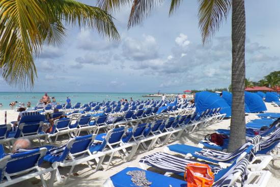 princess-cays-beach-chairs