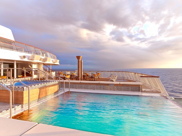 Viking Star - Infinity Pool