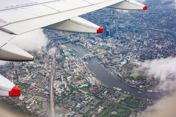 center-of-london-uk-from-the-airplane-window-picjumbo-com