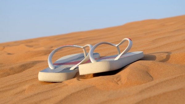 sandals-flip-flops-footwear-beach-40737