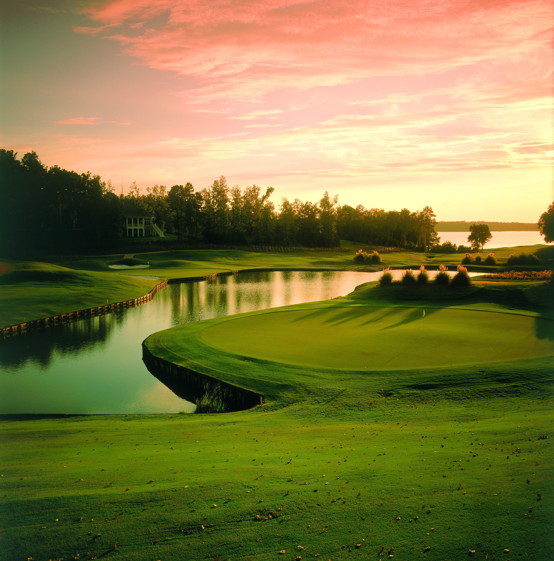 tour the masters golf course