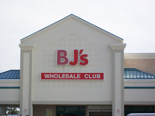 BJ’s Warehouse Shopping for the holidays & giveaway