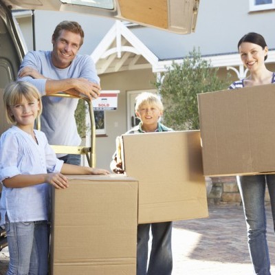 Relocating Your Family: The Do’s and Don’ts of Using a Moving Company