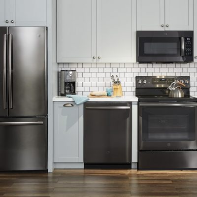 We fell in love with GE’s SEXY new kitchen appliances at Best Buy