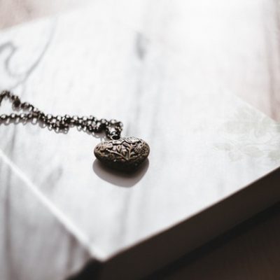 Top 5 Reasons Why Cremation Jewelery Might be a Good Idea