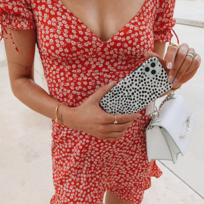 5 Essential Fashionable Accessories Every Woman Needs