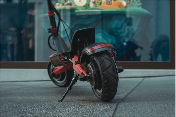  Why Opt for the Fastest Electric Scooters?