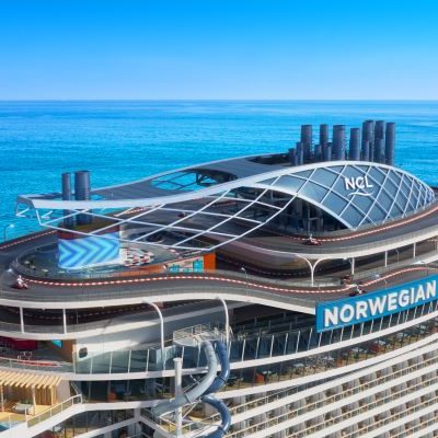 Fall in love with complementary dining on the NCL Prima