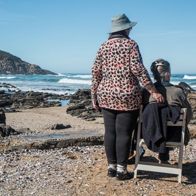 How to Deal With the Challenges of Taking Care of Aging Parents