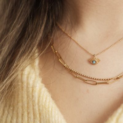 Simple Yet Attractive Layering Tips and Styling Tricks for Your Gold Chain Necklace
