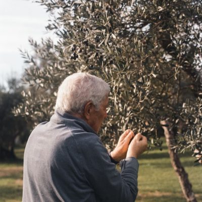 Golden Years Abroad: How To Retire Comfortably As an American Expat